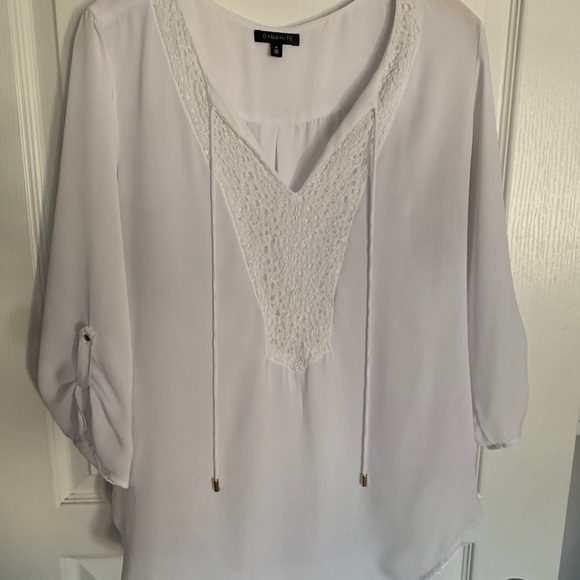White Dynamite Blouse - Picture 2 of 4